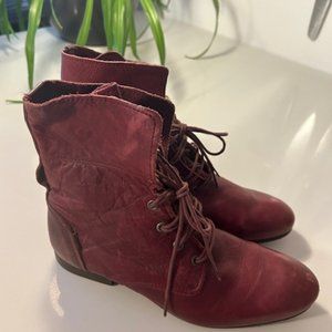 Women Fluevog Size 6 Burgundy boots